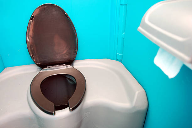 Portable Toilet Options We Offer in Sandia Knolls, NM